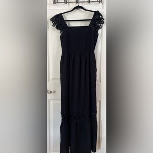 Chic Black Lace Cap Sleeve Maxi Dress Large